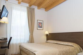 Antica 3*